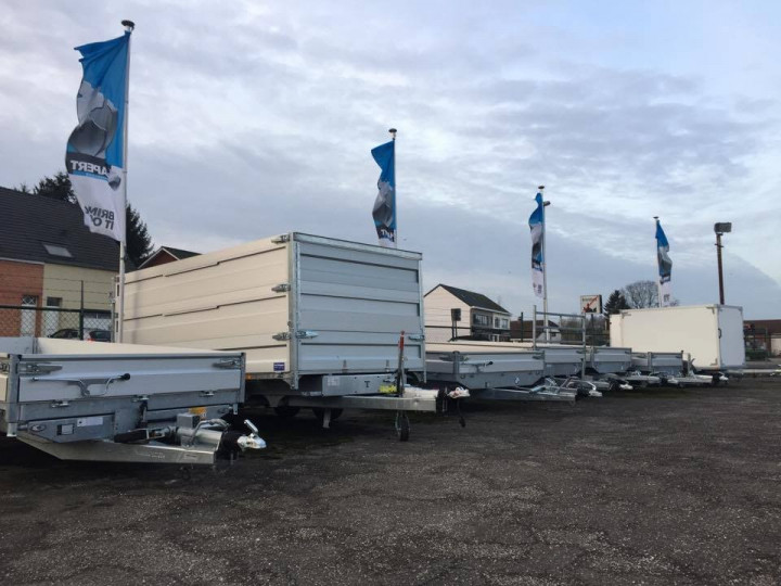 Aanhangwagens Buiten 2 3